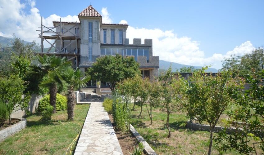 For sale Villa under construction in Herceg Novi